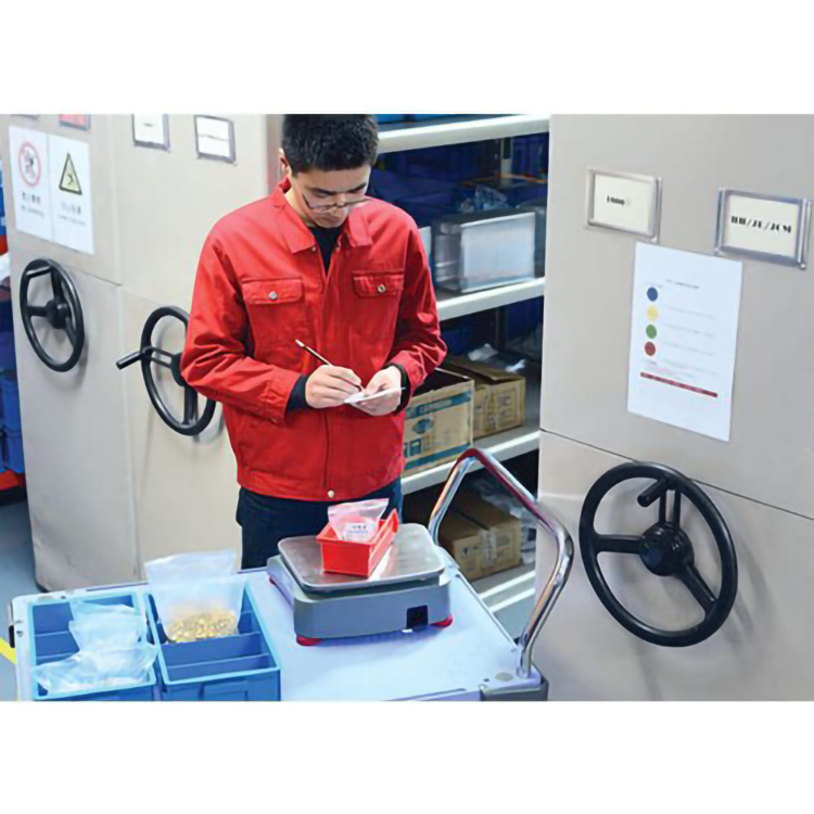 OHAUS RANGER™ COUNT 4000 Top-of-the-Line Counting Scales for Even the Toughest Industrial Weighing Conditions.